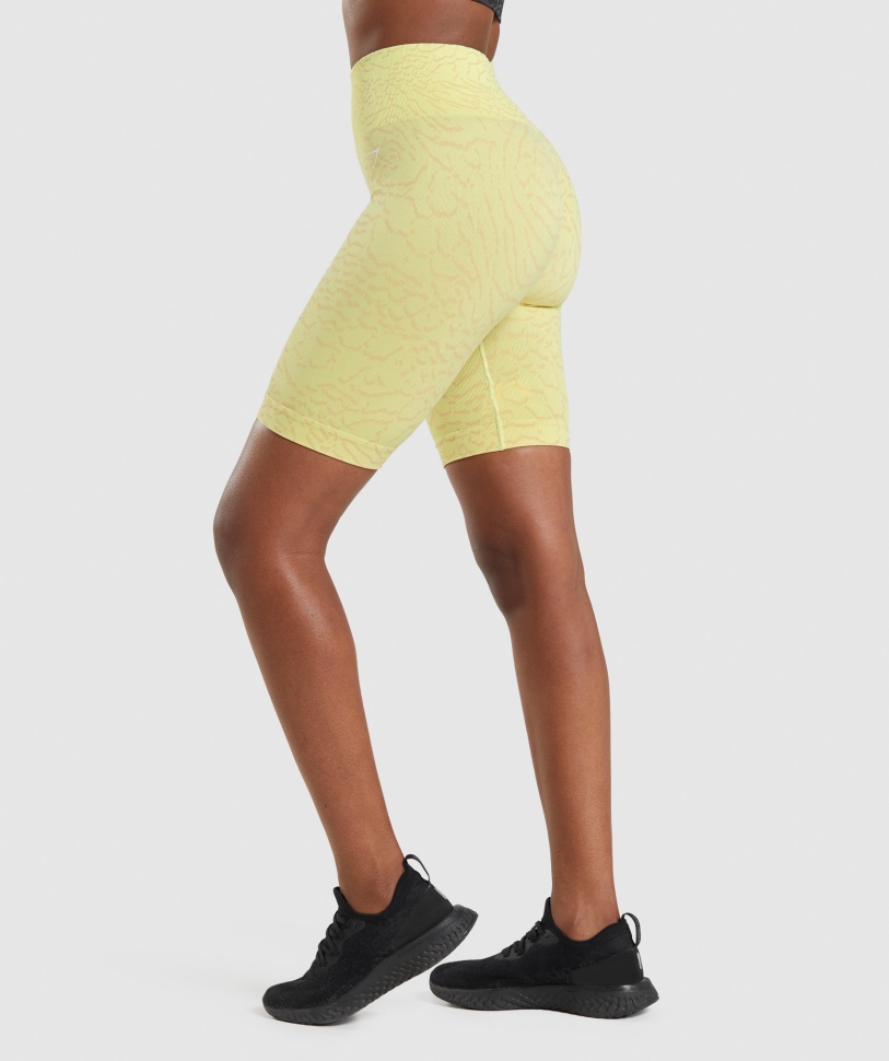 Το Gymshark προσαρμόζει κίτρινο υβριδικό σορτς ποδηλασίας χωρίς ραφή