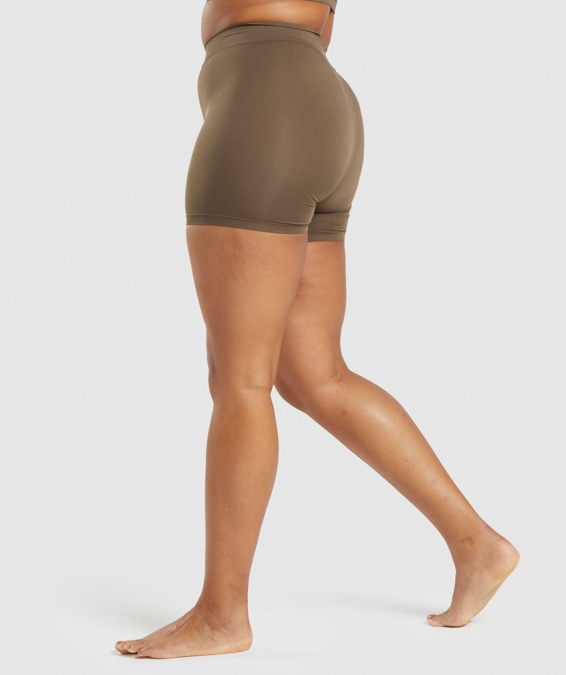 Gymshark μπόξερ χωρίς ραφές σε καφέ καρυδιά