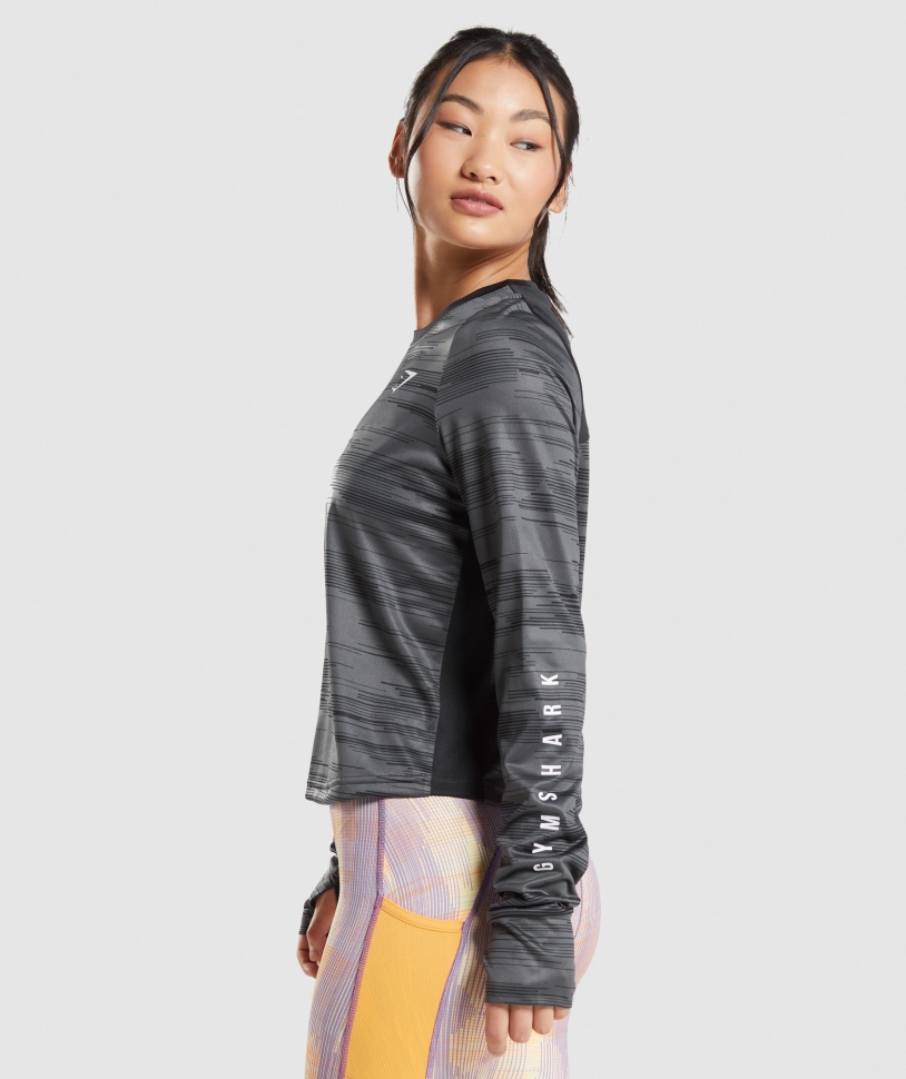 Gymshark Sport χαλαρό μακρυμάνικο μπλουζάκι μαύρο στάμπα