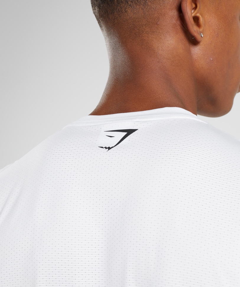 Gymshark Sport ριγέ μακρυμάνικο μπλουζάκι λευκό