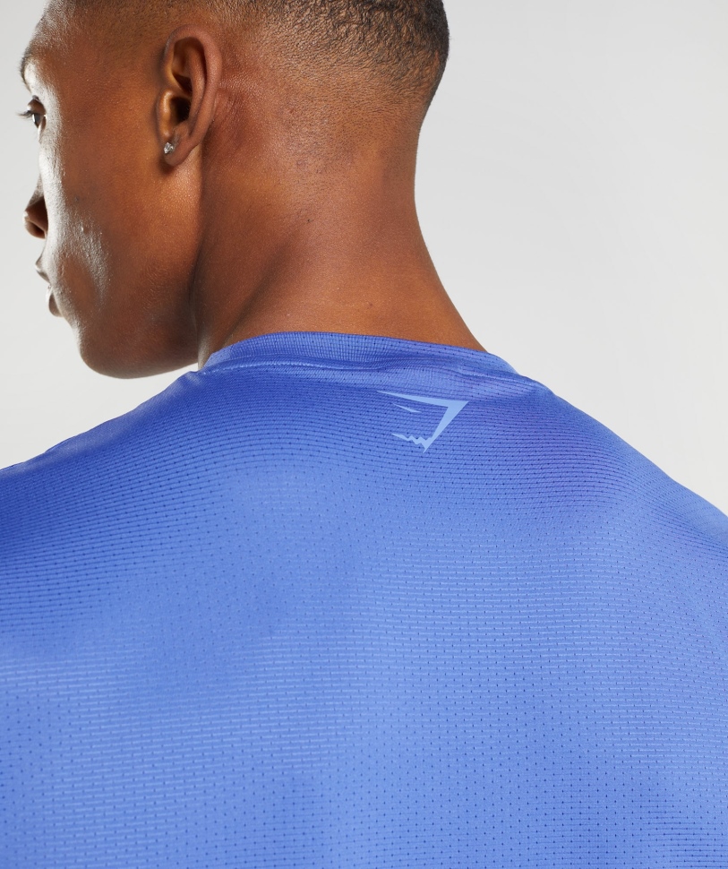 Gymshark αθλητικό μπλουζάκι με ρίγες σε μπλε γήπεδο