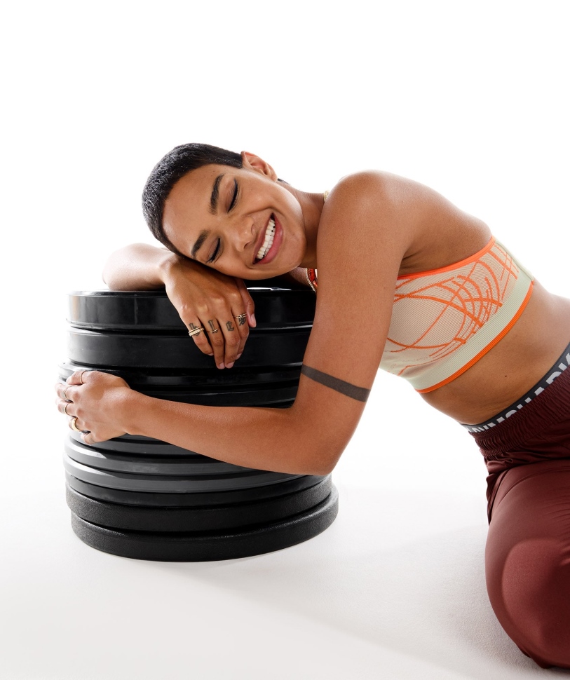 Gymshark Wtflex γραμμικό αθλητικό σουτιέν χωρίς ραφές βότσαλο γκρι-πορτοκαλί-λευκό